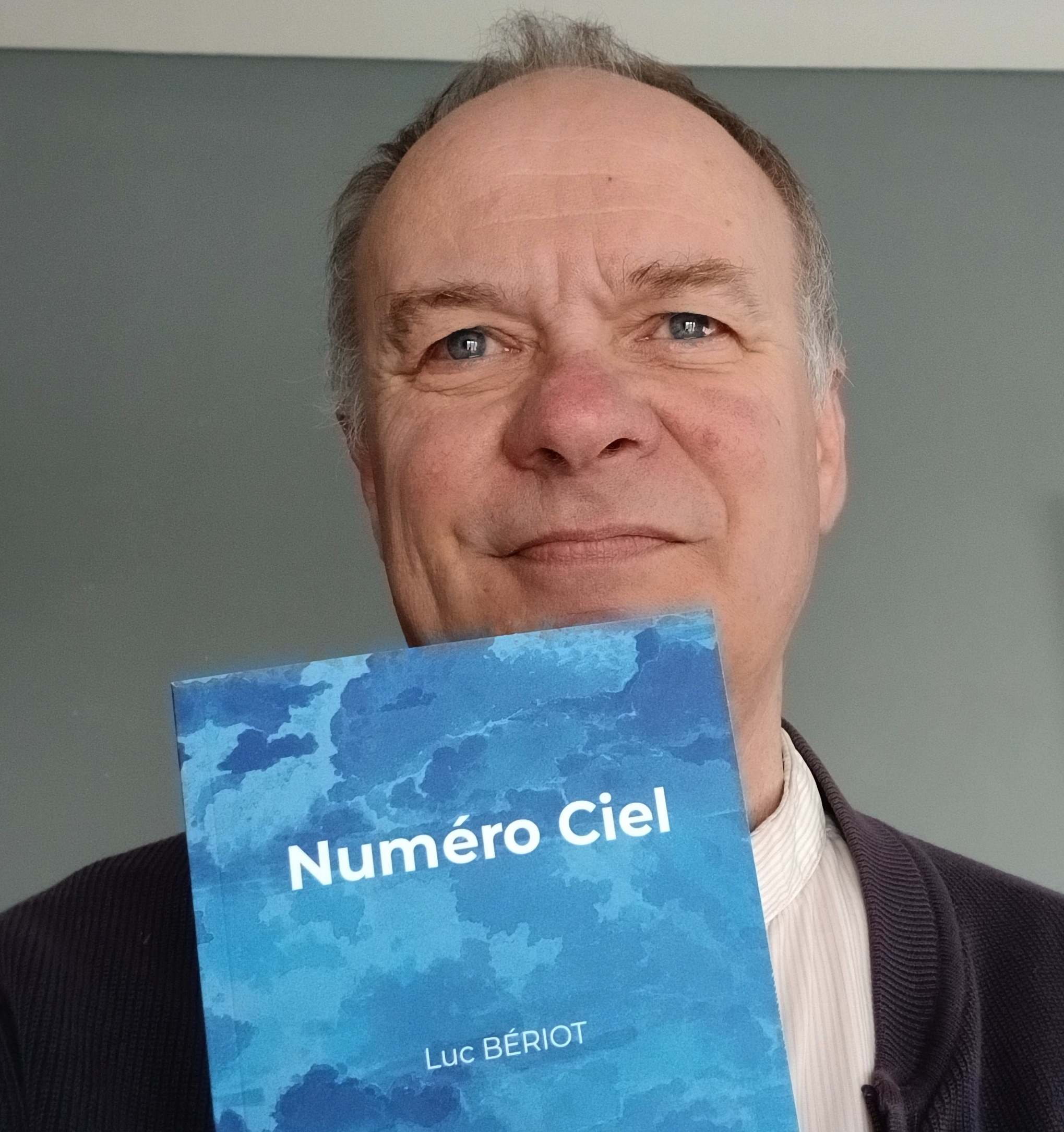 Luc BÉRIOT en dédicace à l’Espace Culturel Leclerc de Vannes